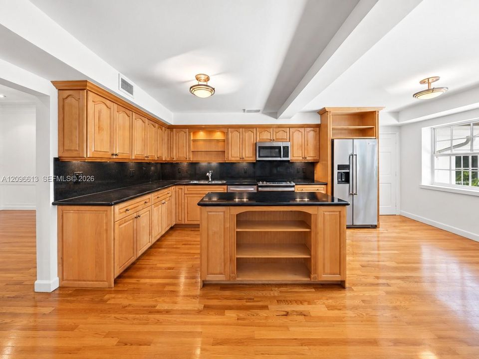В аренду: $14,000 (4 спален, 4 ванн, 2957 Квадратных фут)