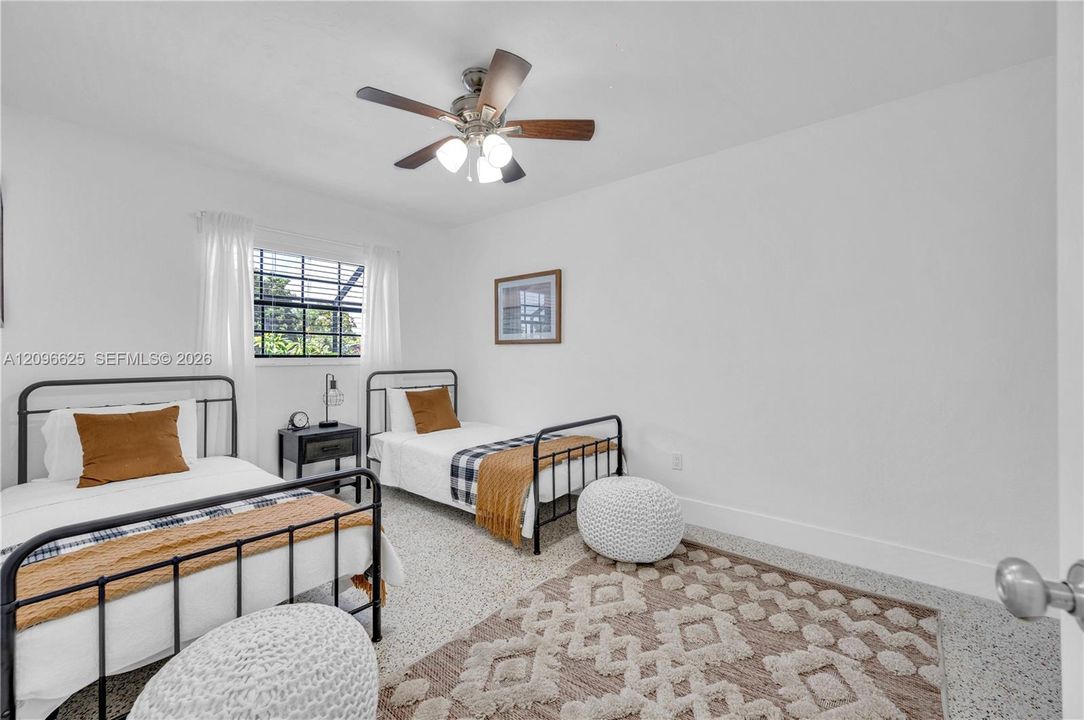 For Rent: $4,800 (4 beds, 2 baths, 2064 Square Feet)