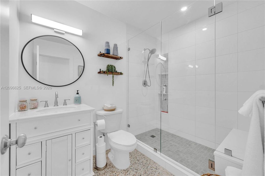 For Rent: $4,800 (4 beds, 2 baths, 2064 Square Feet)