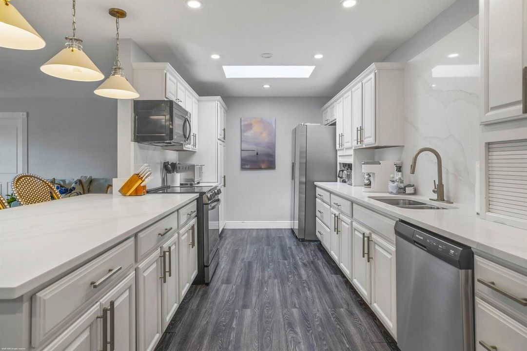 1578 Thumb Point Dr 026