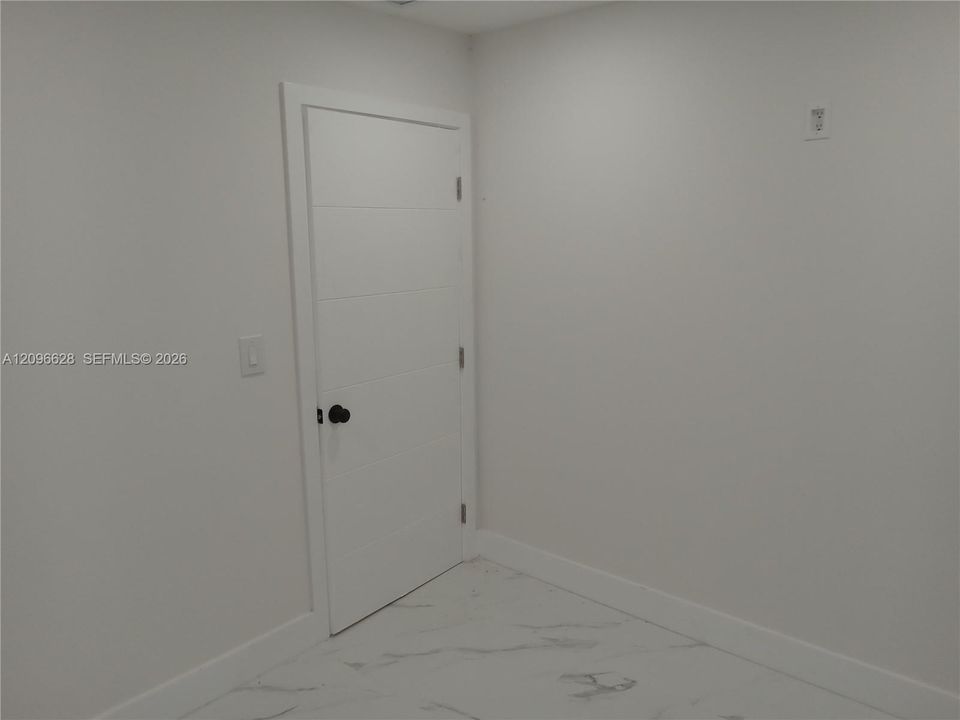 В аренду: $3,500 (3 спален, 2 ванн, 1058 Квадратных фут)