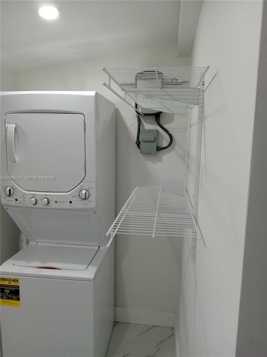 В аренду: $3,500 (3 спален, 2 ванн, 1058 Квадратных фут)