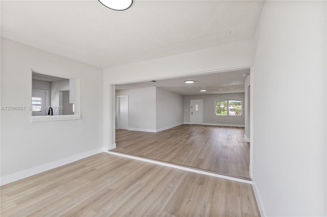 En Venta: $379,000 (2 camas, 2 baños, 1443 Pies cuadrados)