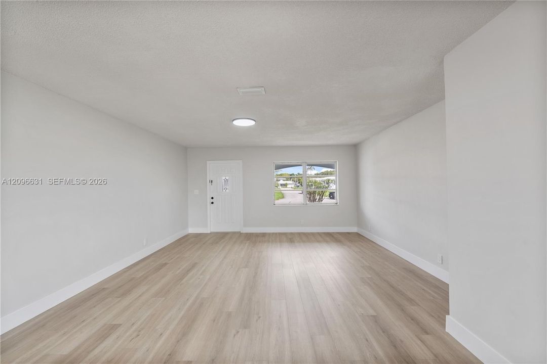En Venta: $379,000 (2 camas, 2 baños, 1443 Pies cuadrados)