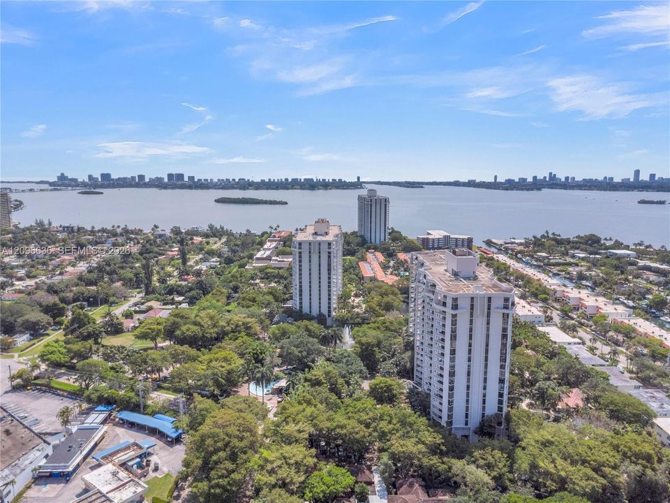 En Venta: $325,000 (2 camas, 2 baños, 1312 Pies cuadrados)
