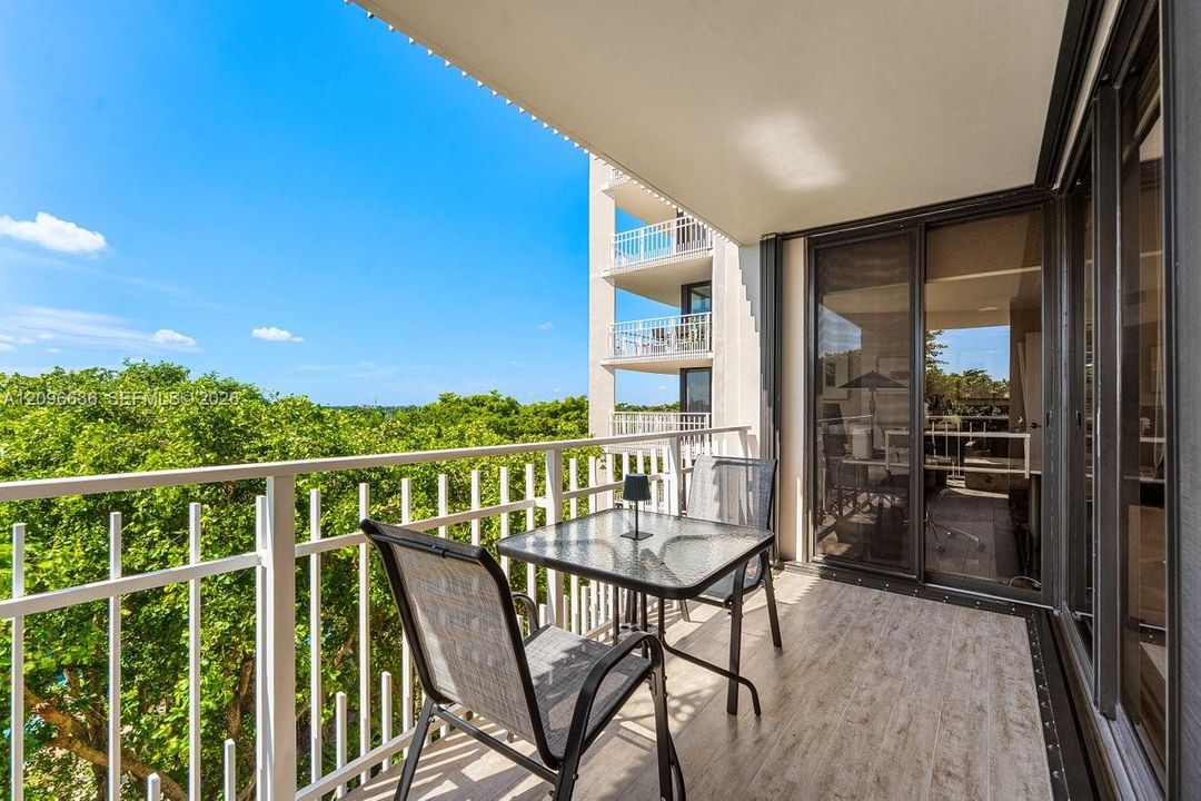 En Venta: $325,000 (2 camas, 2 baños, 1312 Pies cuadrados)