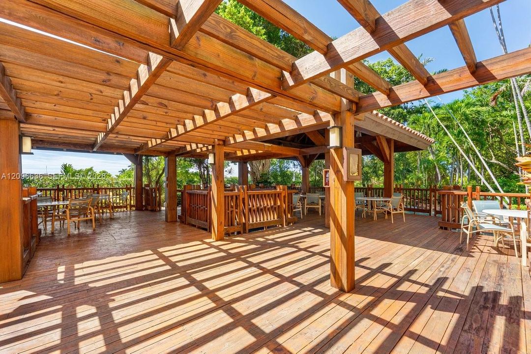 En Venta: $325,000 (2 camas, 2 baños, 1312 Pies cuadrados)