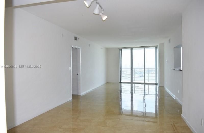 En Renta: $6,300 (3 camas, 2 baños, 1792 Pies cuadrados)