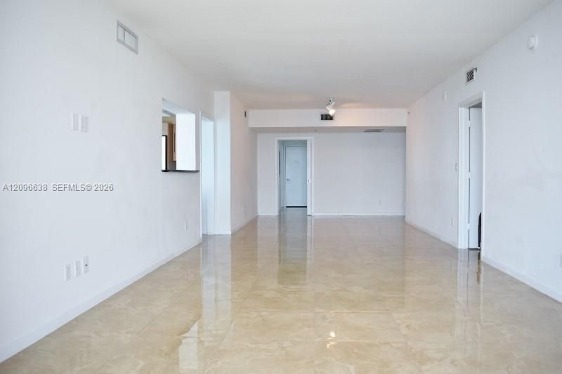 En Renta: $6,300 (3 camas, 2 baños, 1792 Pies cuadrados)