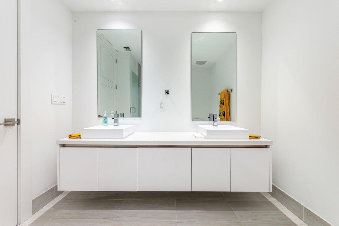 versace25