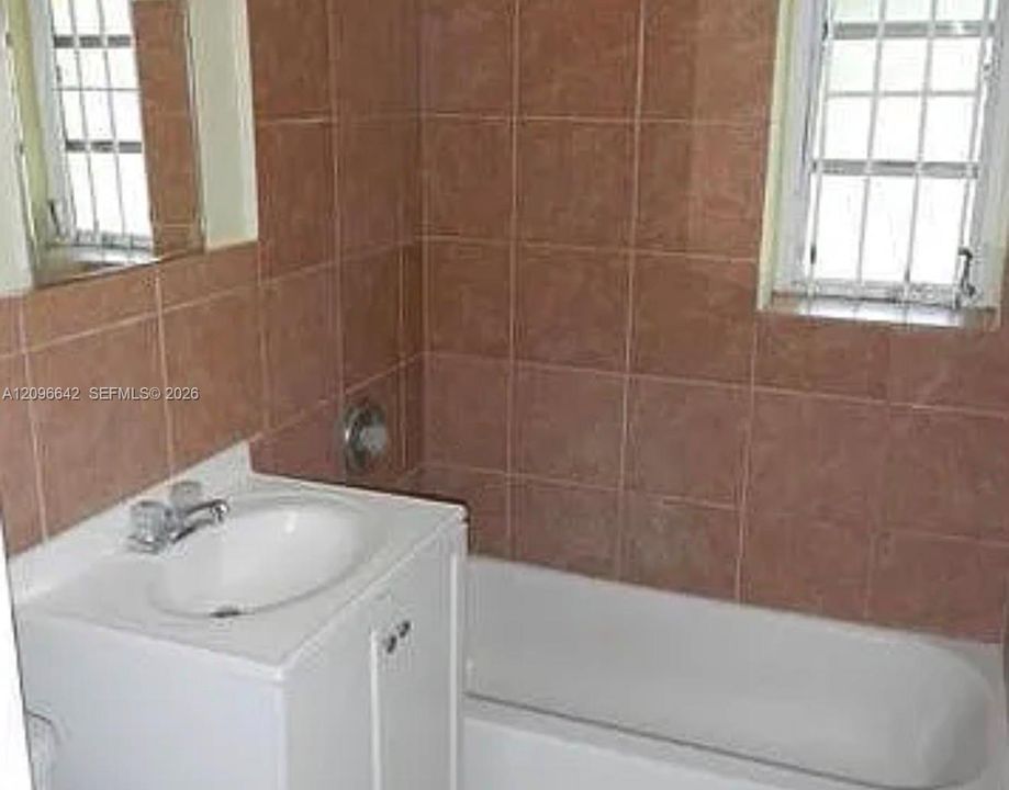 En Renta: $2,500 (3 camas, 1 baños, 950 Pies cuadrados)