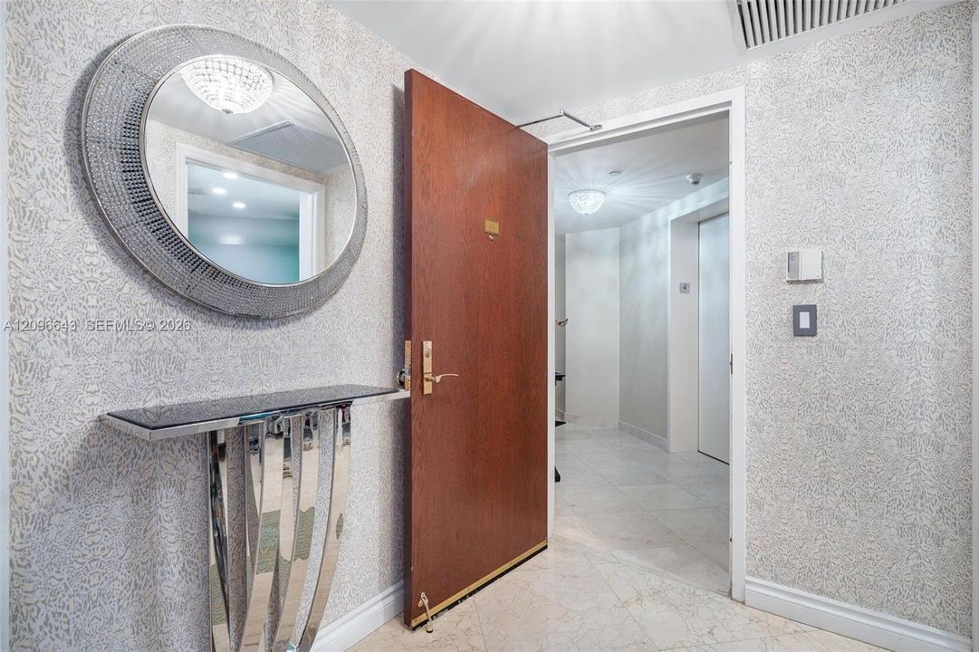 For Sale: $1,699,000 (2 beds, 2 baths, 1740 Square Feet)