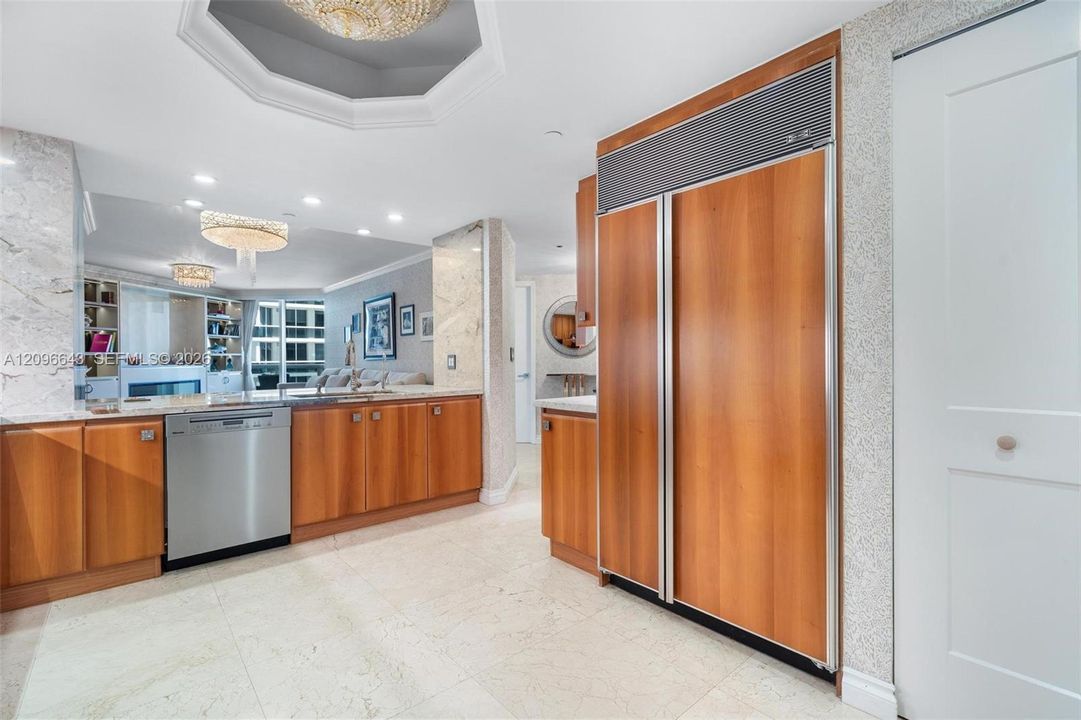 For Sale: $1,699,000 (2 beds, 2 baths, 1740 Square Feet)