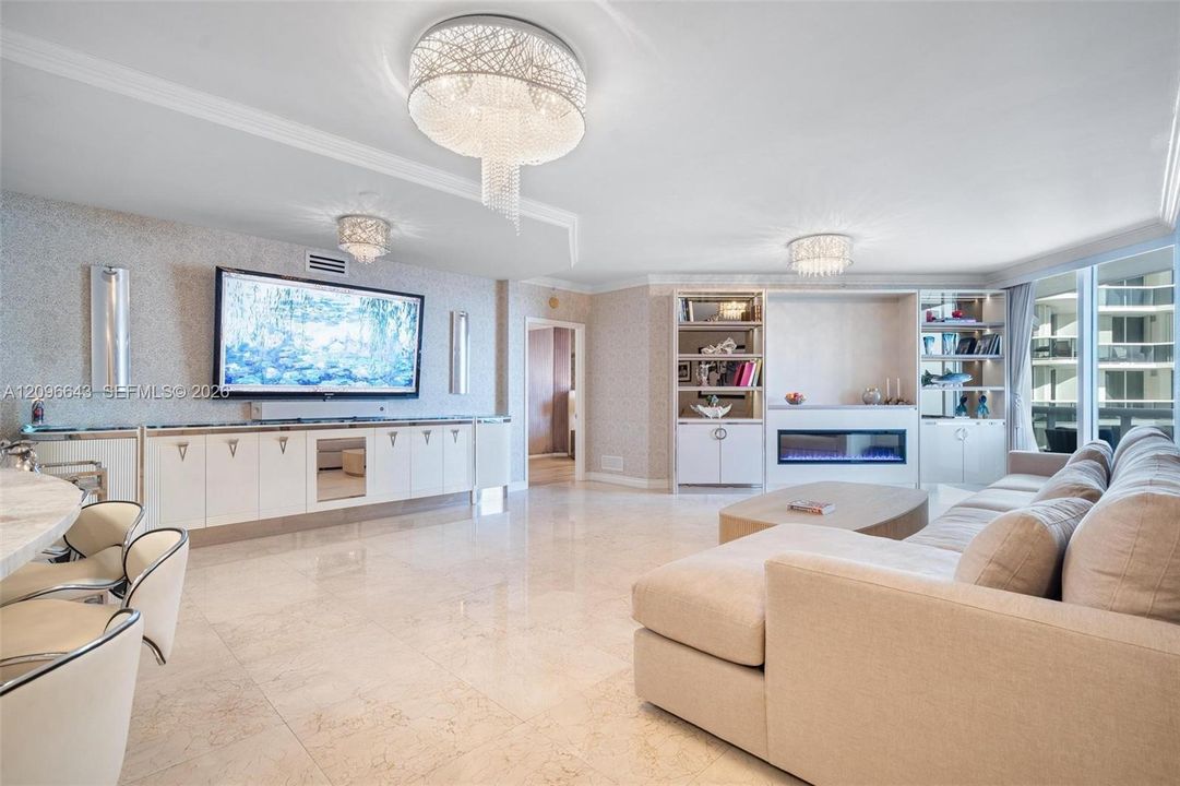 For Sale: $1,699,000 (2 beds, 2 baths, 1740 Square Feet)