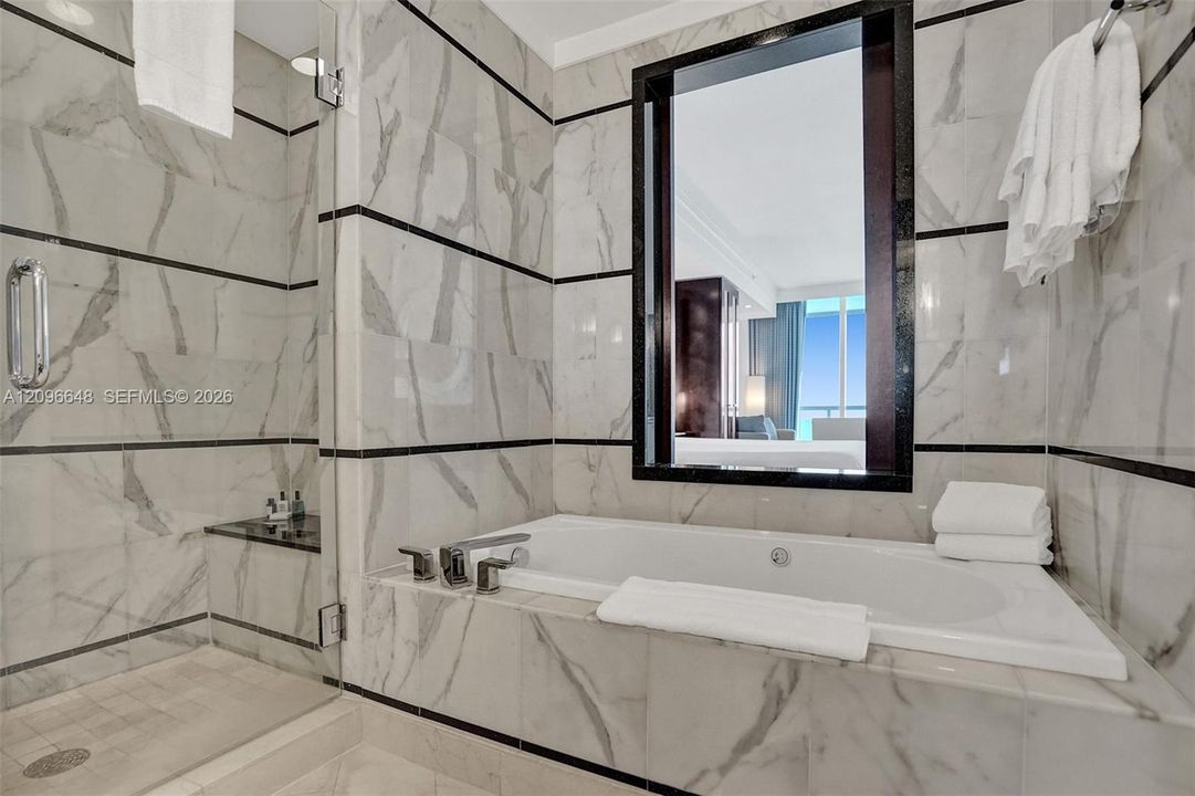 913-third bathroom