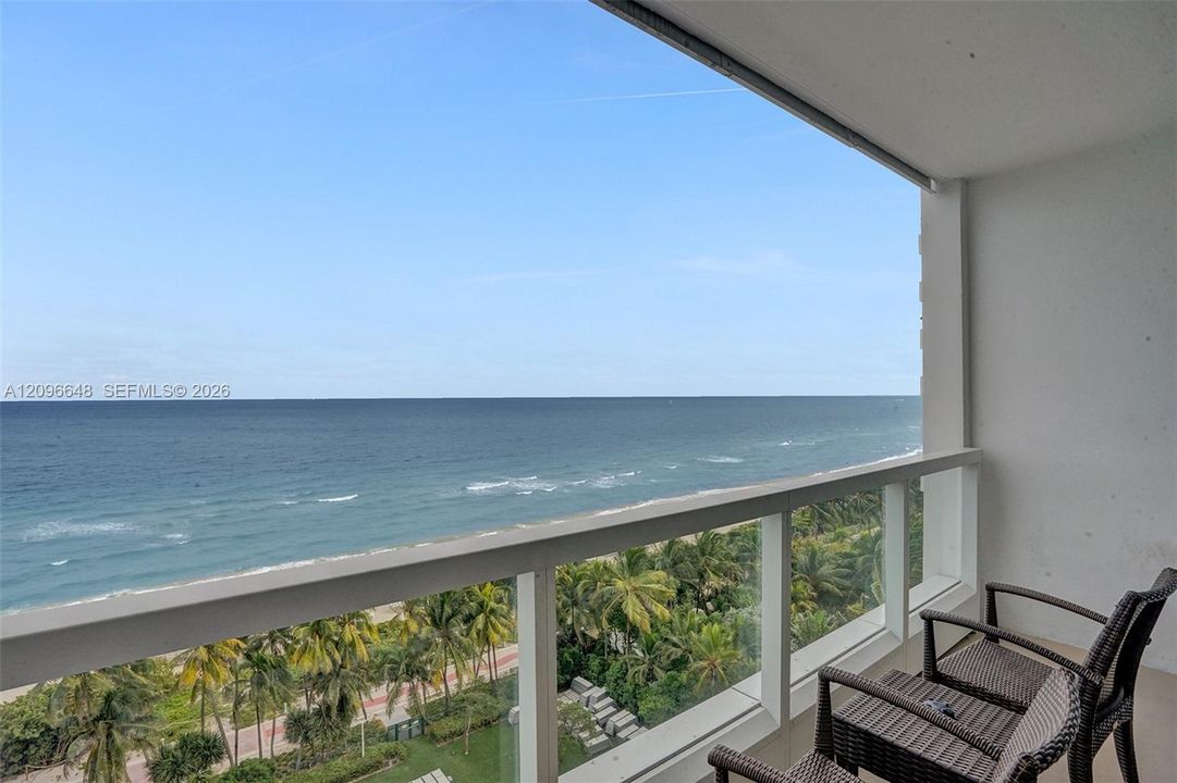 913- third balcony