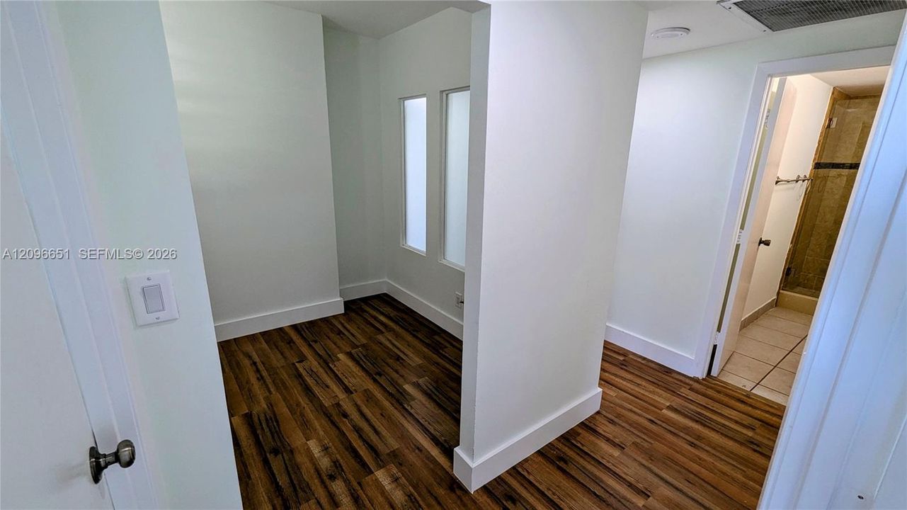 For Sale: $532,900 (3 beds, 2 baths, 1570 Square Feet)