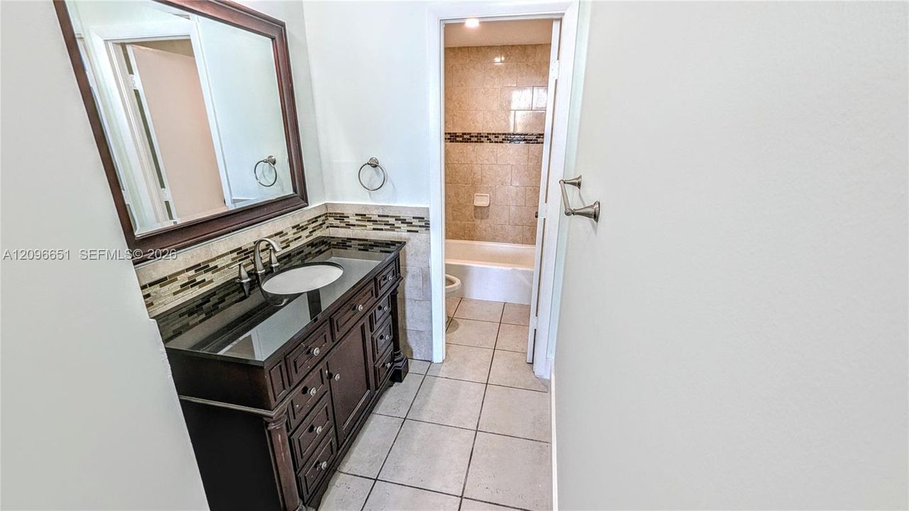 For Sale: $532,900 (3 beds, 2 baths, 1570 Square Feet)