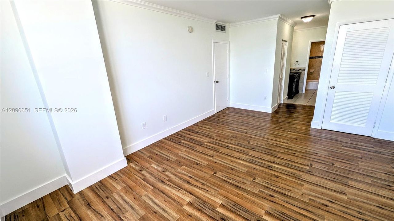 For Sale: $532,900 (3 beds, 2 baths, 1570 Square Feet)