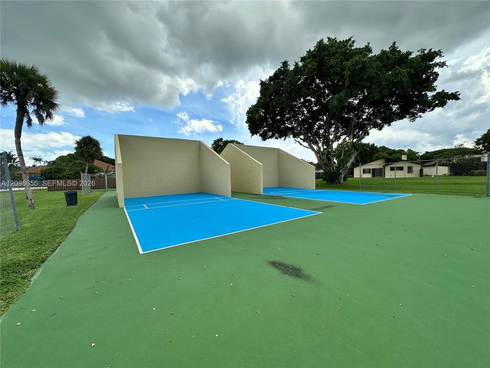 En Venta: $339,000 (2 camas, 2 baños, 1253 Pies cuadrados)