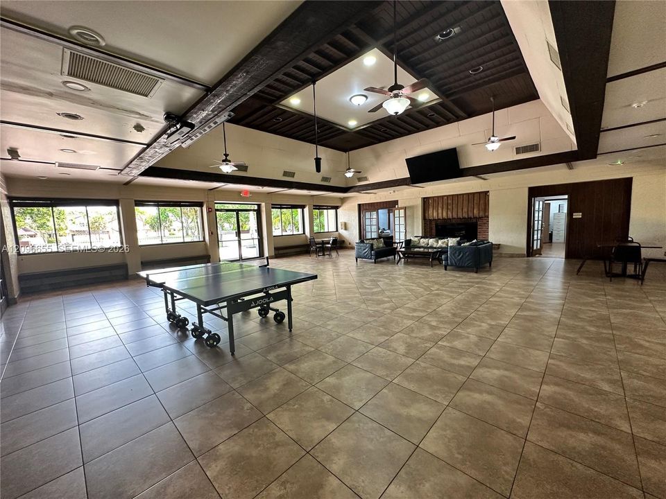 En Venta: $339,000 (2 camas, 2 baños, 1253 Pies cuadrados)