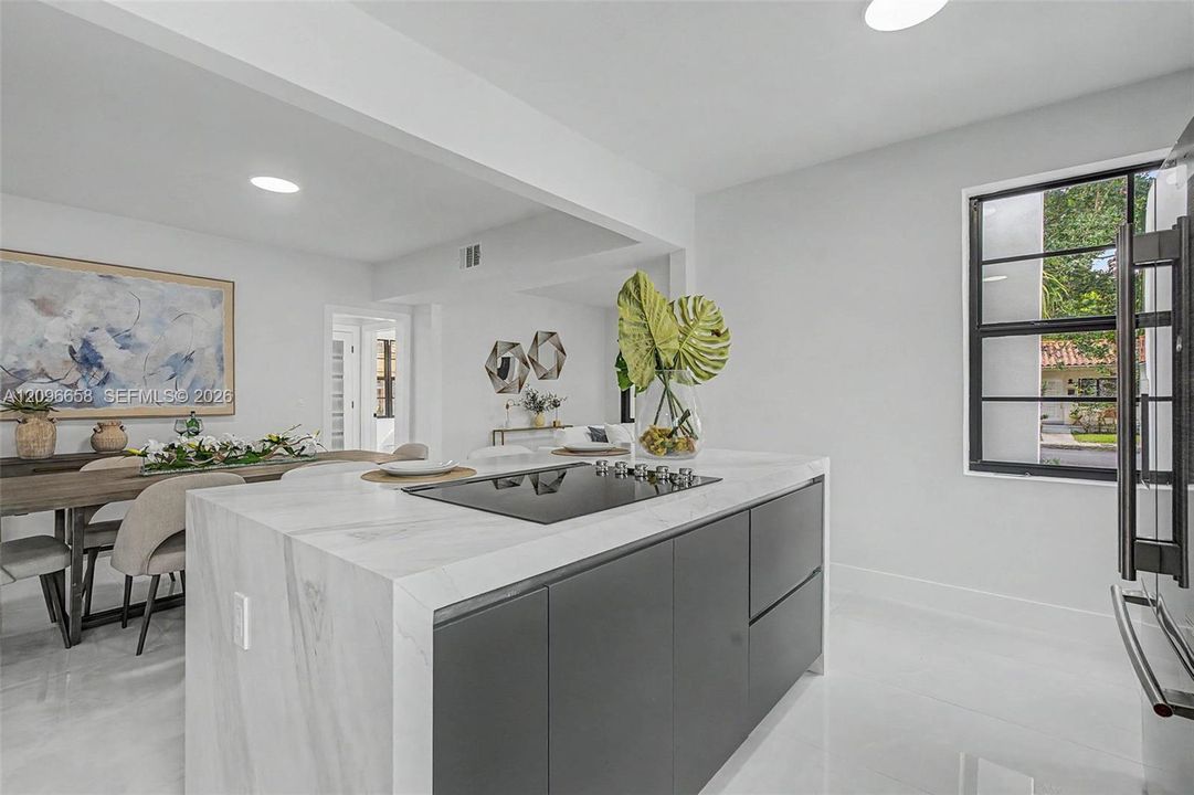 For Sale: $1,285,000 (3 beds, 1 baths, 1745 Square Feet)