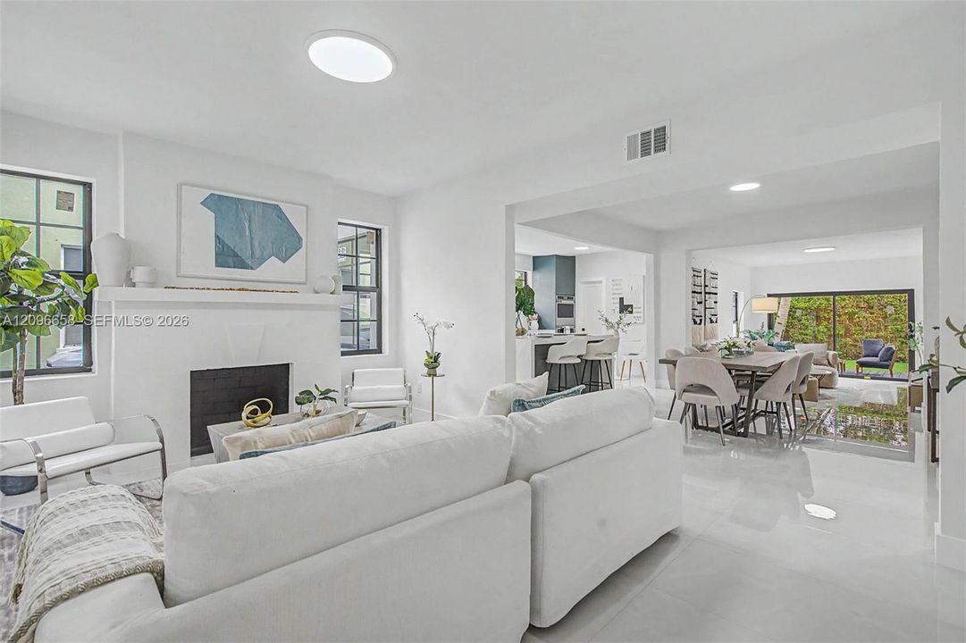 For Sale: $1,285,000 (3 beds, 1 baths, 1745 Square Feet)
