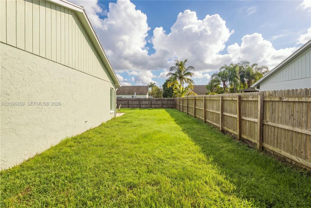 For Sale: $489,000 (3 beds, 2 baths, 1158 Square Feet)