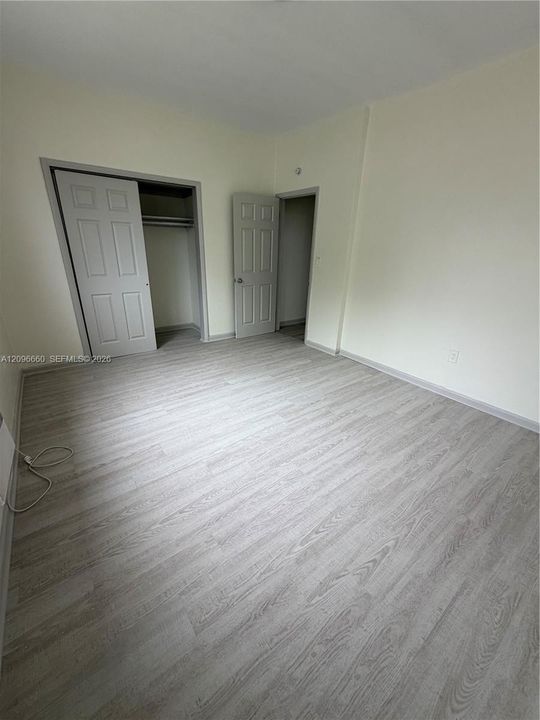 For Rent: $2,700 (2 beds, 1 baths, 850 Square Feet)