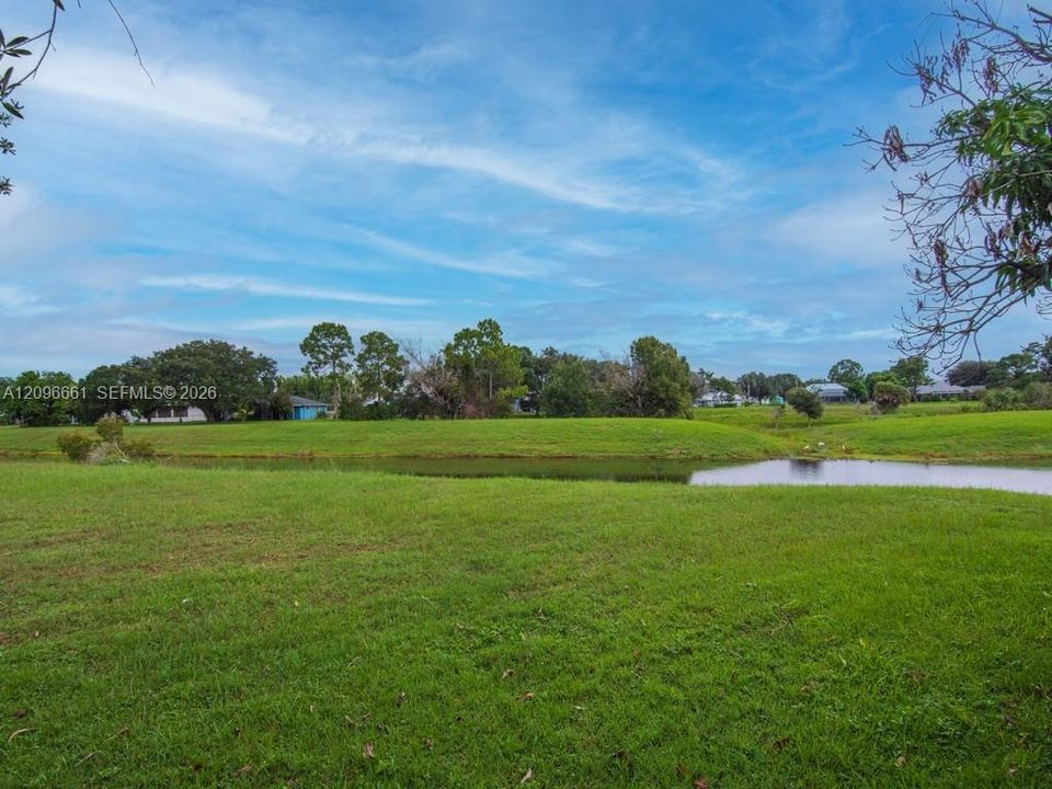 En Venta: $477,700 (3 camas, 2 baños, 2106 Pies cuadrados)