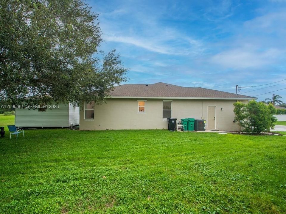 En Venta: $477,700 (3 camas, 2 baños, 2106 Pies cuadrados)