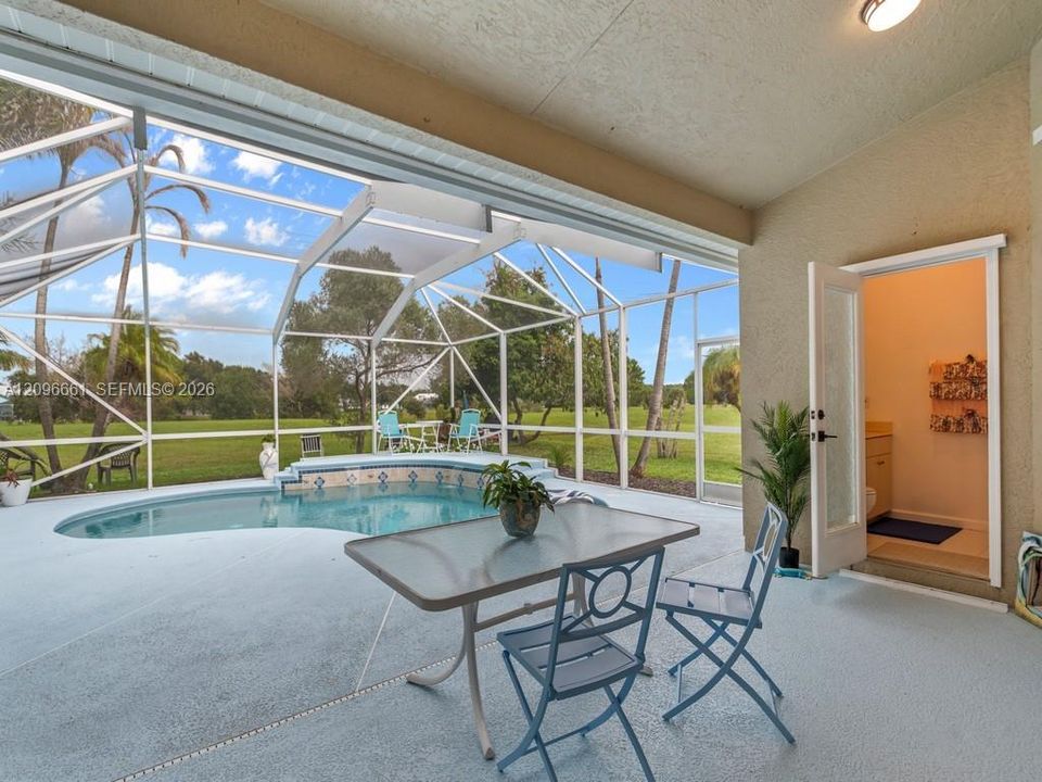 En Venta: $477,700 (3 camas, 2 baños, 2106 Pies cuadrados)