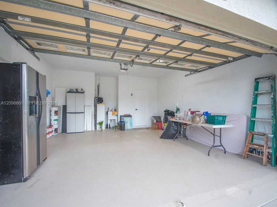 En Venta: $477,700 (3 camas, 2 baños, 2106 Pies cuadrados)