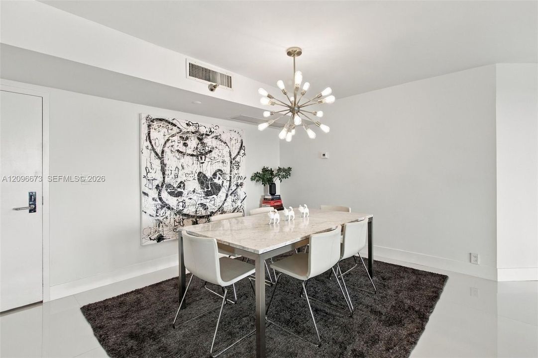For Sale: $759,998 (2 beds, 2 baths, 1365 Square Feet)