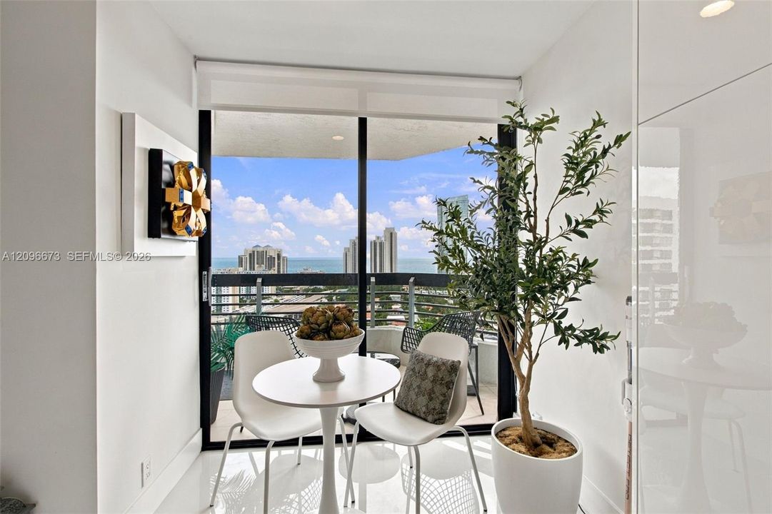 For Sale: $759,998 (2 beds, 2 baths, 1365 Square Feet)