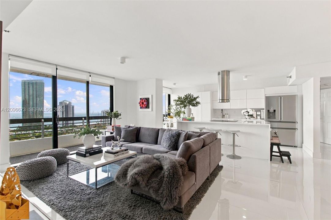 For Sale: $759,998 (2 beds, 2 baths, 1365 Square Feet)