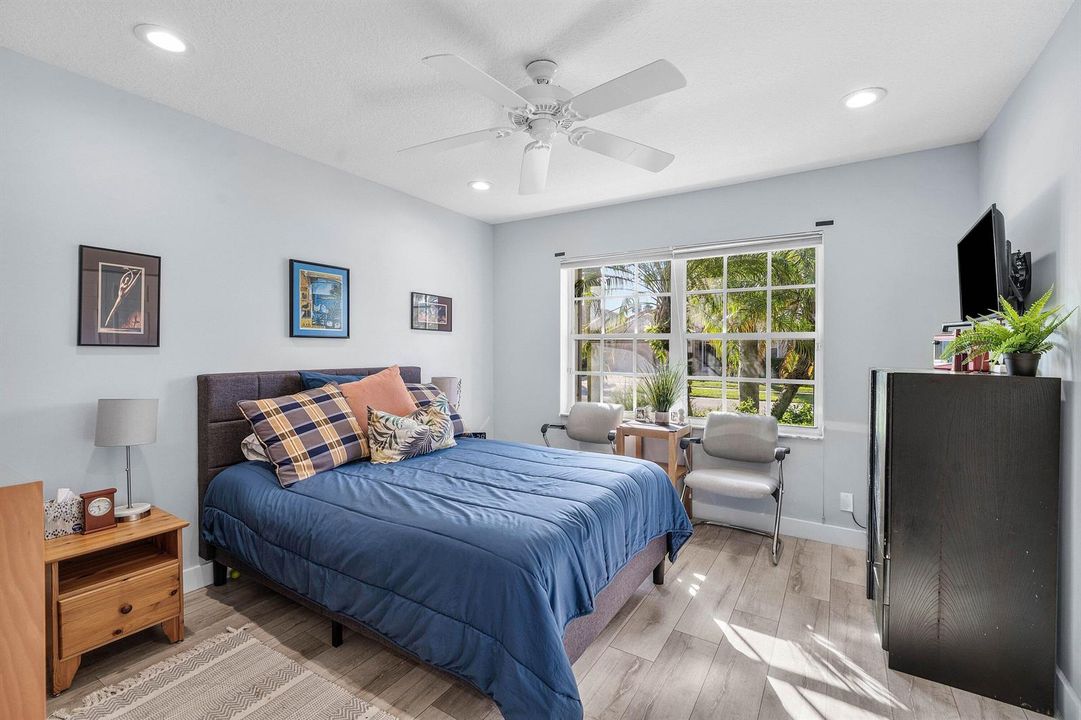 Second bedroom