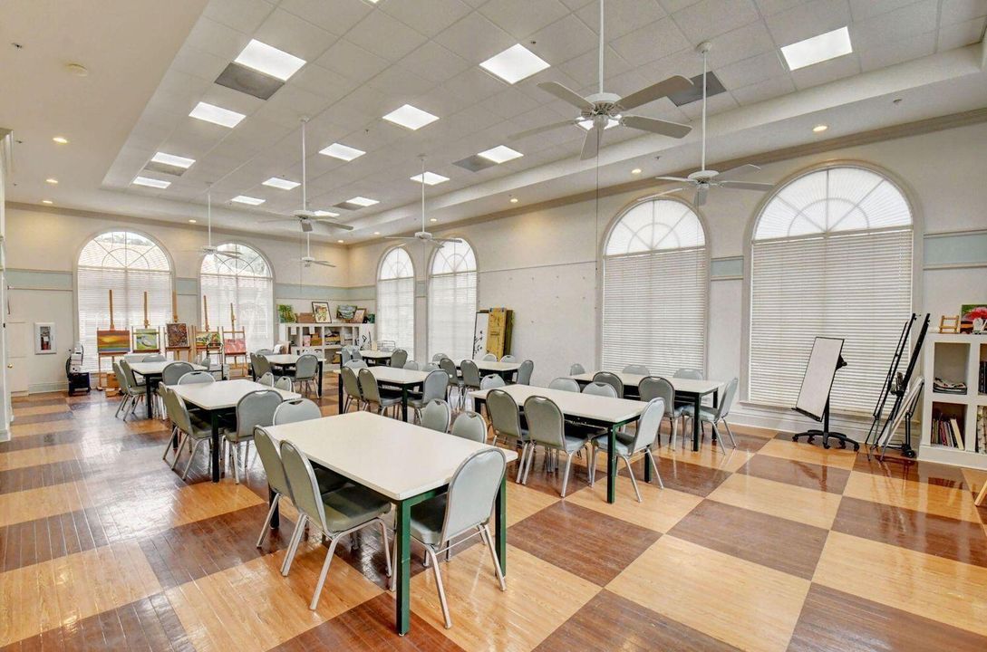 Arts & Crafts room