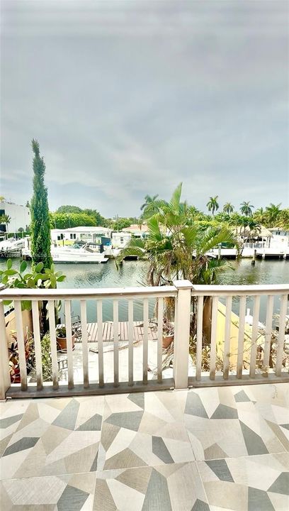 For Sale: $850,000 (2 beds, 2 baths, 1444 Square Feet)