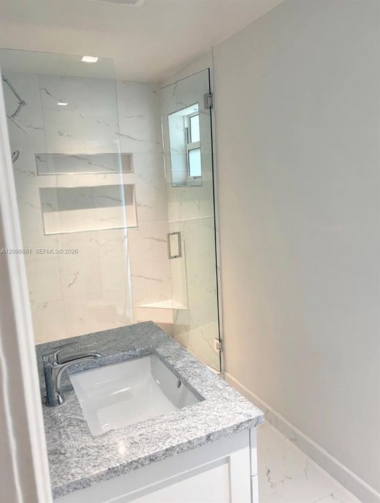 For Rent: $15,900 (4 beds, 3 baths, 2700 Square Feet)