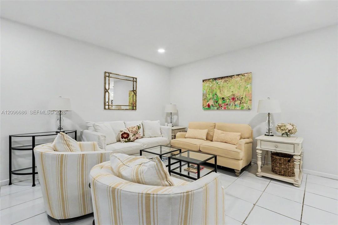 En Renta: $3,900 (2 camas, 2 baños, 1000 Pies cuadrados)