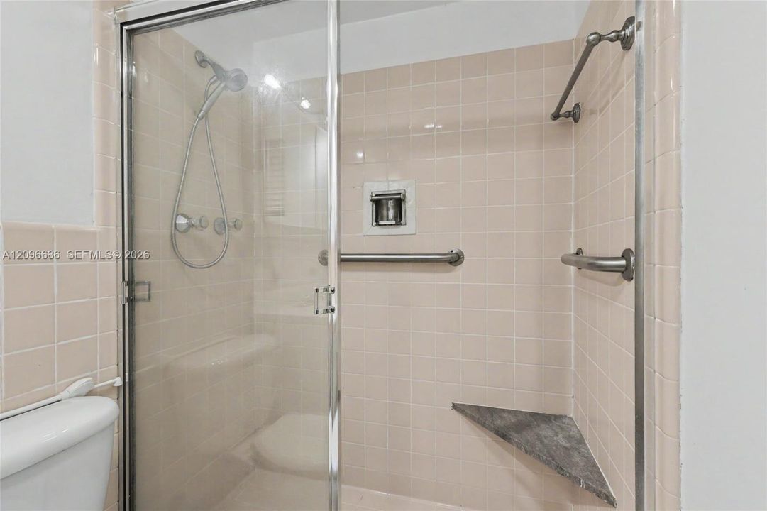 En Renta: $3,900 (2 camas, 2 baños, 1000 Pies cuadrados)