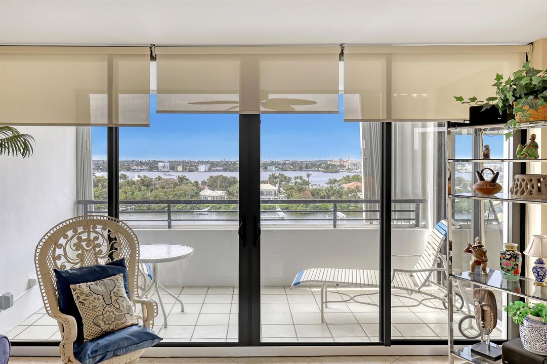 LIVING ROOM VIEW