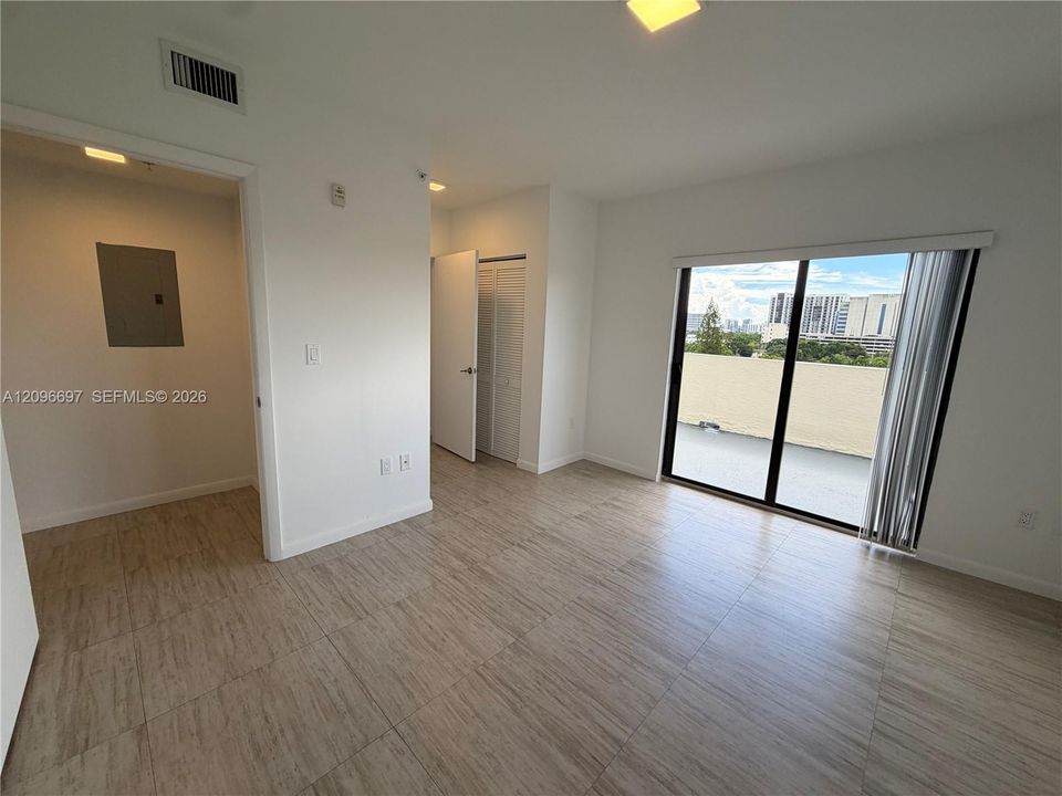 En Renta: $2,499 (1 camas, 1 baños, 800 Pies cuadrados)
