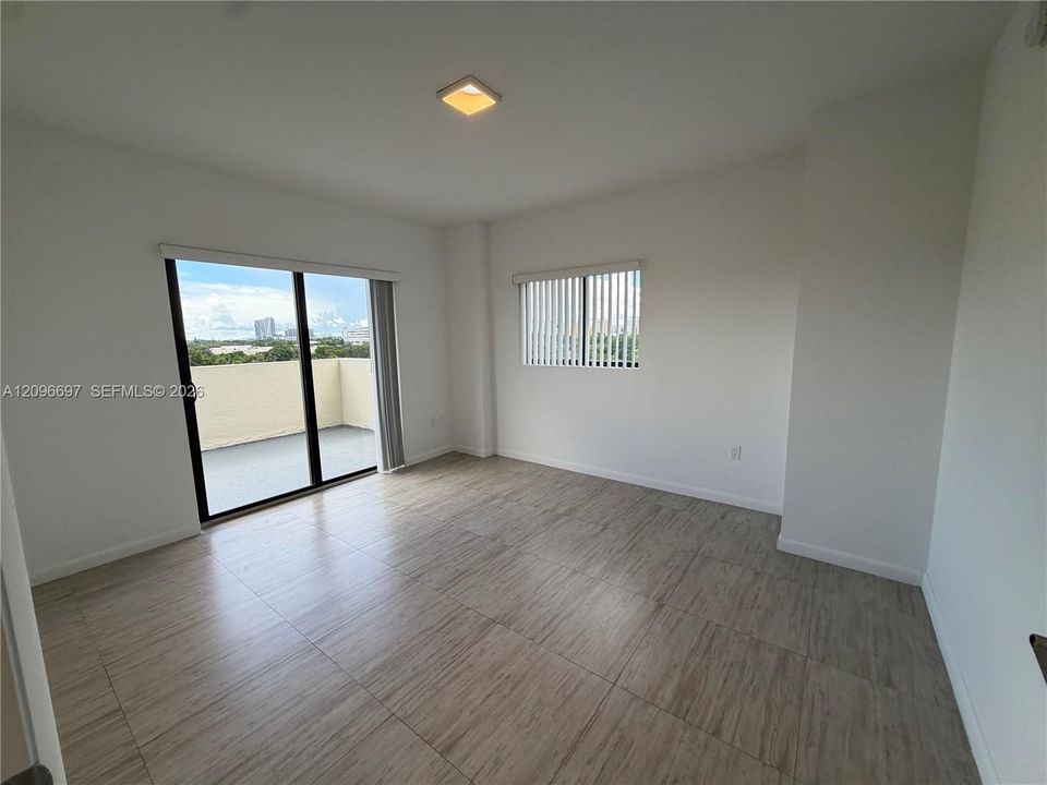 En Renta: $2,499 (1 camas, 1 baños, 800 Pies cuadrados)