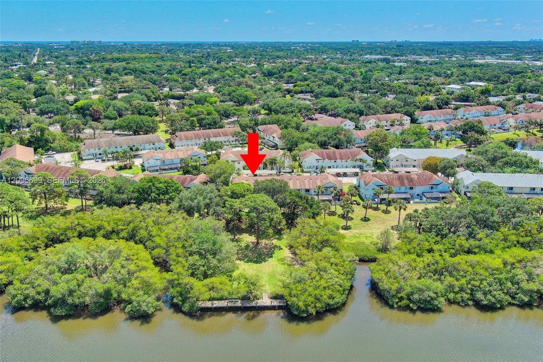 For Rent: $3,200 (3 beds, 2 baths, 1564 Square Feet)
