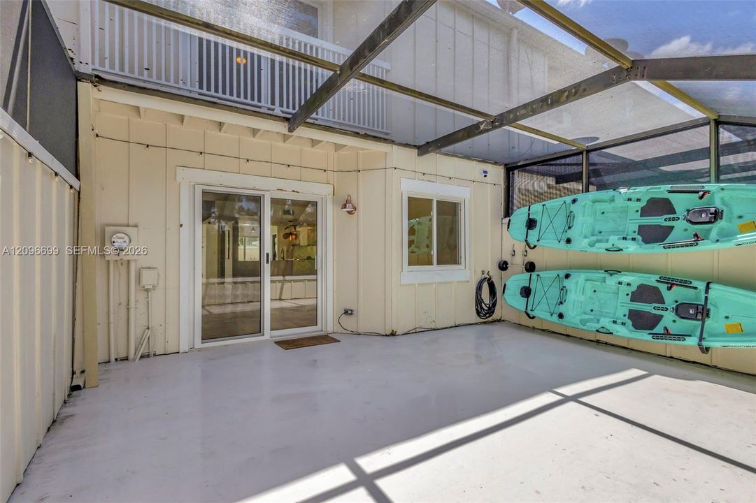 For Rent: $3,200 (3 beds, 2 baths, 1564 Square Feet)