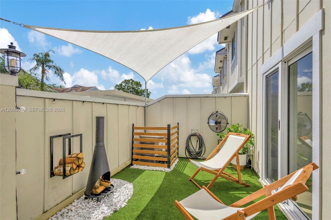 For Rent: $3,200 (3 beds, 2 baths, 1564 Square Feet)