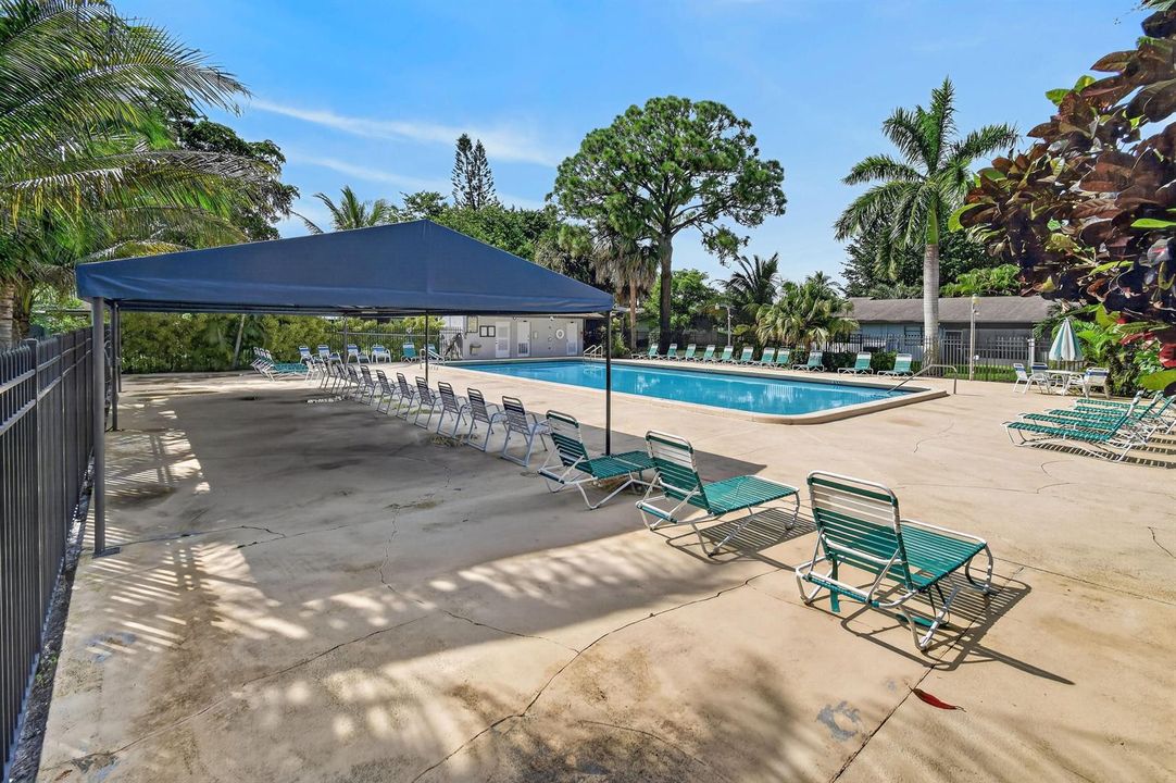 Pool shelter
