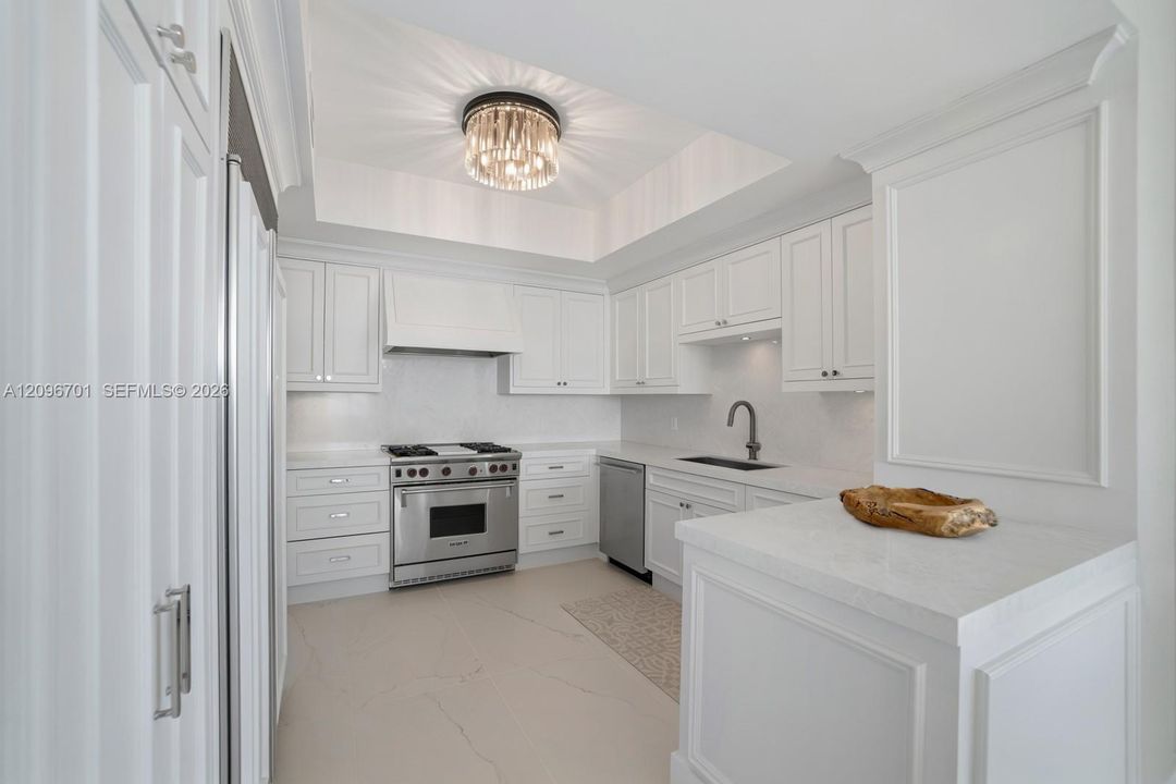 На продажу: $5,199,000 (4 спален, 4 ванн, 2736 Квадратных фут)